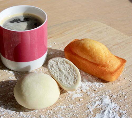You are currently viewing Une idée de café gourmand : un mochi glacé et une madeleine